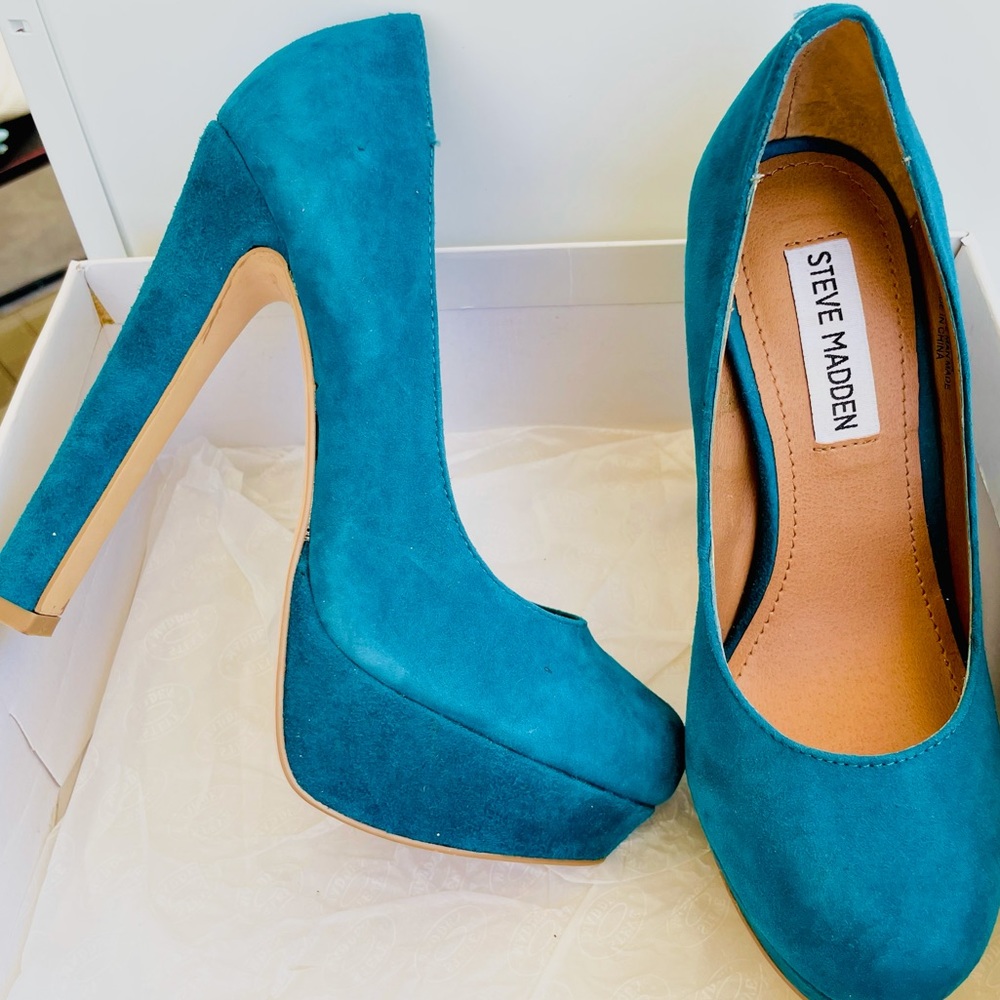 Steve Madden BEASST 5.5 platform heels